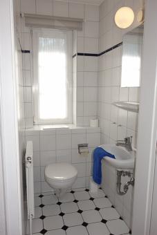 Das G��ste - WC im Erdgeschoss