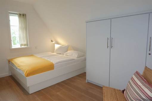 Das vierte Schlafzimmer mit Doppelbett 160x200cm(nicht im Bild: ein Schreibtisch)